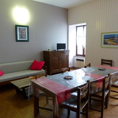 Appartement Arfeuilles, 4 Pieces, 6 Personnes - Fr-1-489-243 מראה חיצוני תמונה